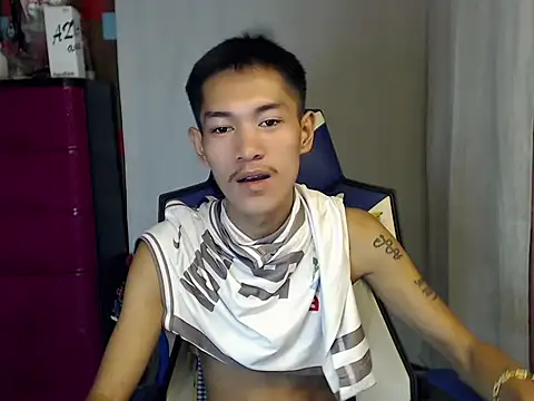 riks_tyler Pertunjukan Webcam