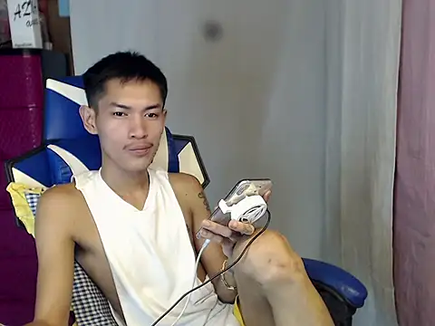riks_tyler Pertunjukan Webcam