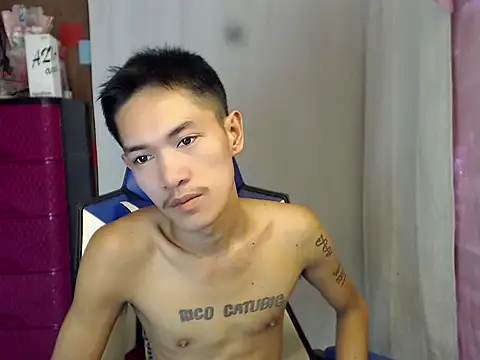 riks_tyler Pertunjukan Webcam