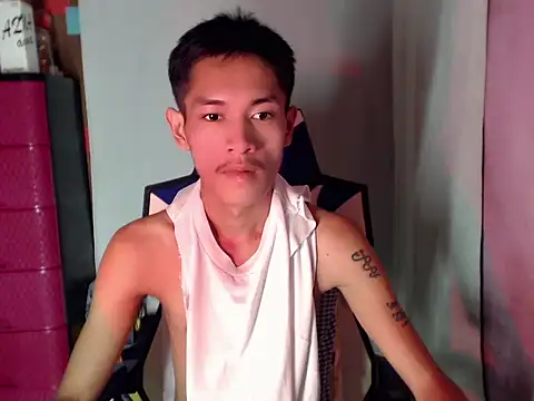 riks_tyler Pertunjukan Webcam