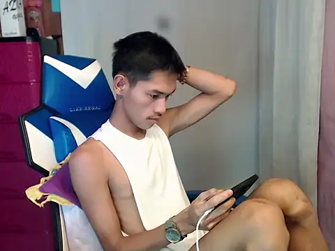 riks_tyler Pertunjukan Webcam