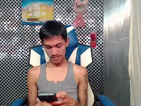 riks_tyler Pertunjukan Webcam