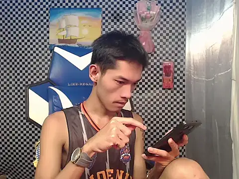 riks_tyler Pertunjukan Webcam