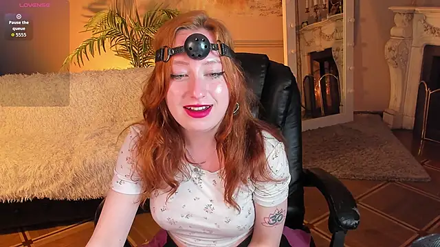 Chatroom XXX en direct de Violet_Griffen