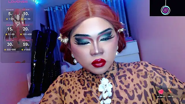 amiadoll 网络视讯表演