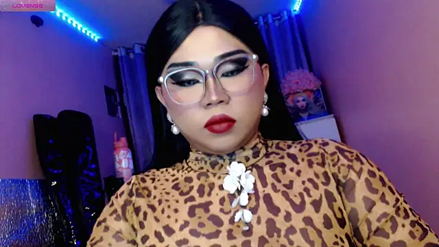 Show modela LadyHypnotist na web-kameri