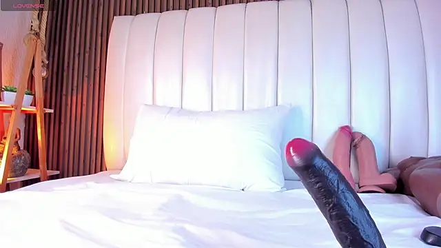 SandraMilerr webcam show