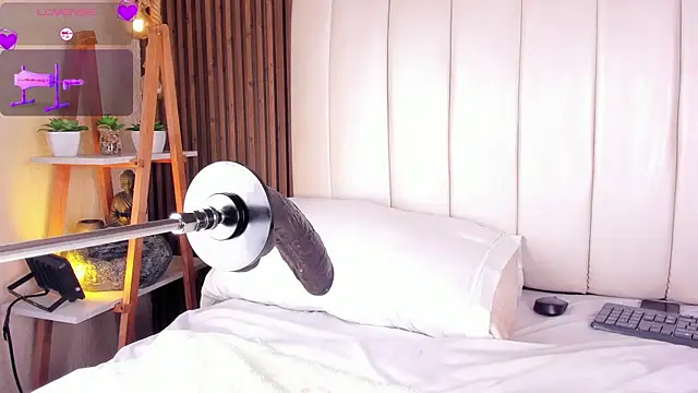 SandraMilerr Show in webcam