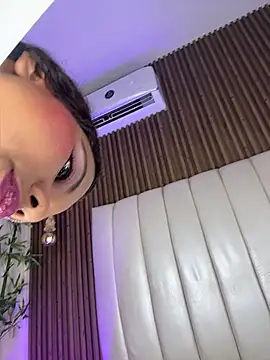 Chat +18 de SandraMilerr ao vivo