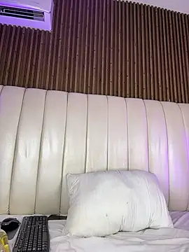 SandraMilerr's Live XXX Chat