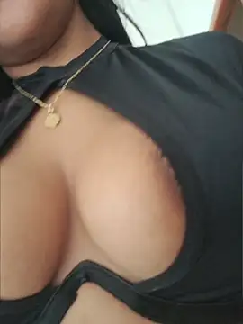 Chatroom XXX en direct de Jenifer_em