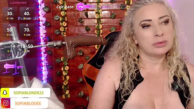 sofiacurvy_45's Live XXX Chat