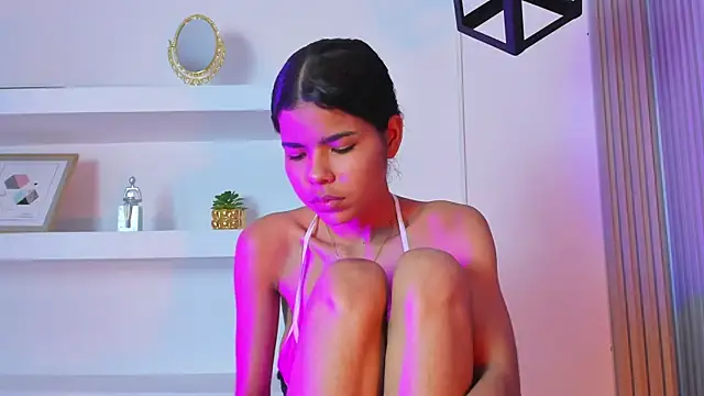 IsabellaMonet's Live XXX Chat