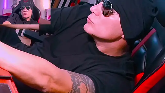 MattSteelX Pertunjukan Webcam