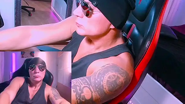 MattSteelX Show in webcam