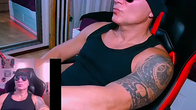 MattSteelX: вебкам-шоу