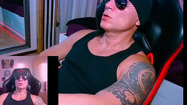 הופעת וובקאם של MattSteelX