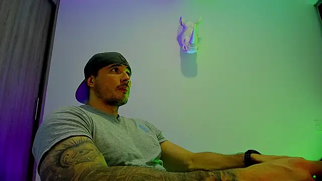 XXX chat uživo modela Dagoti