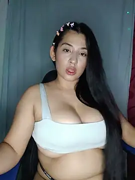 Chatroom XXX en direct de VALENTINA_ROUSE_