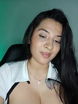 Chat +18 de VALENTINA_ROUSE_ ao vivo