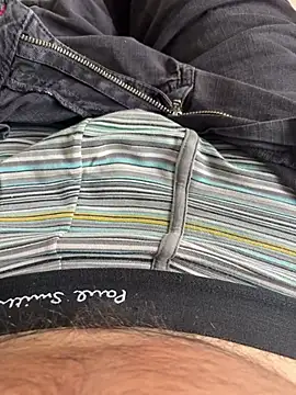 leroy9501 Show in webcam