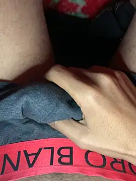 Aq2006: διαδικτυακό σόου στην κάμερα