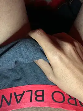 Aq2006's Webcam Show