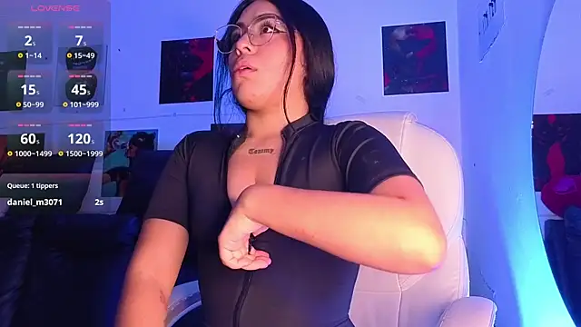 XXX chat uživo modela valkyria_12
