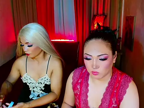 Phenomenal_Shemale Webcam Show