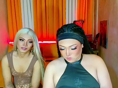 Phenomenal_Shemale – webcam-show