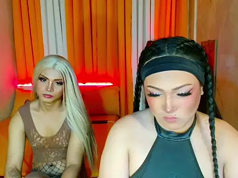 Phenomenal_Shemale – webcam-show