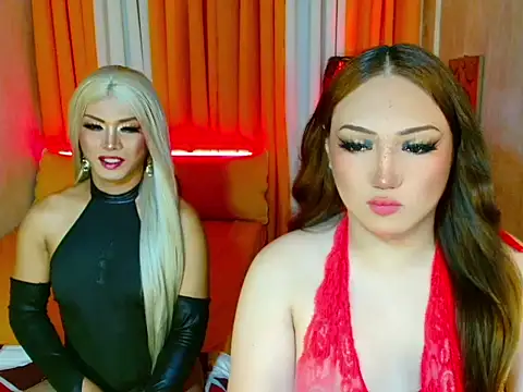 Phenomenal_Shemale Pertunjukan Webcam