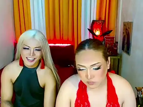 Phenomenal_Shemale's Webcam Show