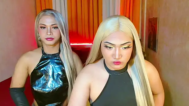 Phenomenal_Shemale – webcam-show