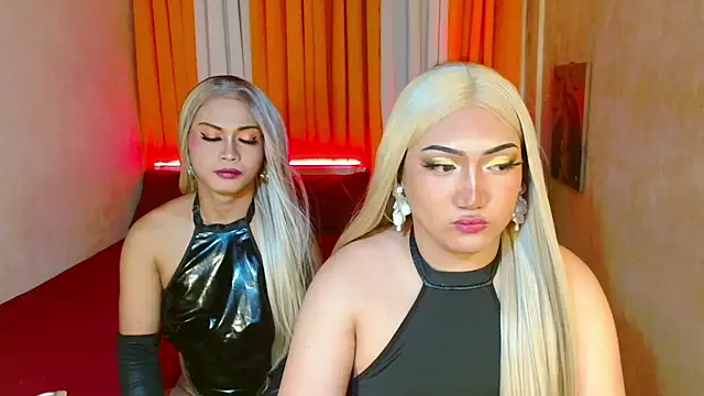 Phenomenal_Shemale's Webcam Show