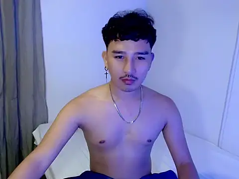 Asian_bigboy Pertunjukan Webcam