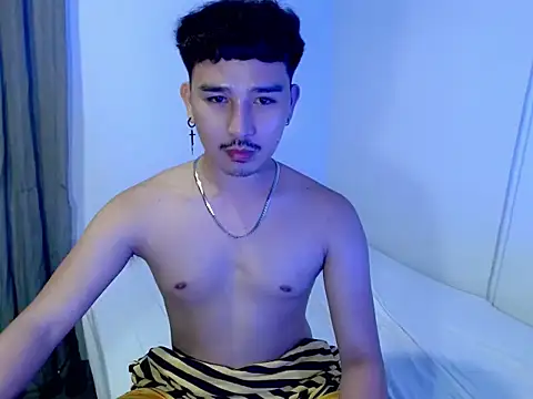 Asian_bigboy Pertunjukan Webcam