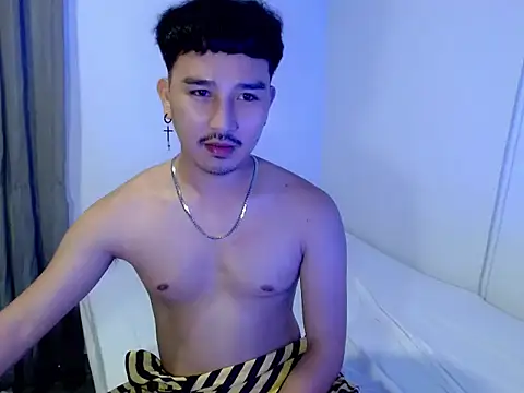Asian_bigboy Pertunjukan Webcam