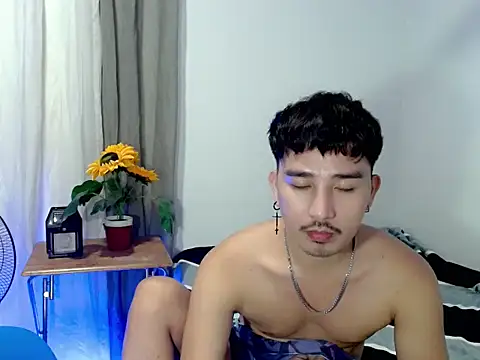 Asian_bigboy Pertunjukan Webcam