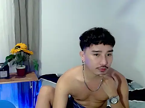Asian_bigboy Pertunjukan Webcam
