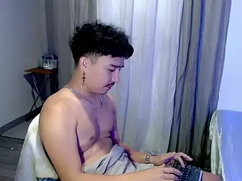 Asian_bigboy Pertunjukan Webcam