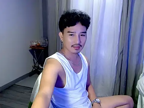 Asian_bigboy Pertunjukan Webcam