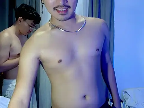 Asian_bigboy Pertunjukan Webcam