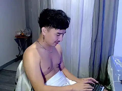 Asian_bigboy Pertunjukan Webcam