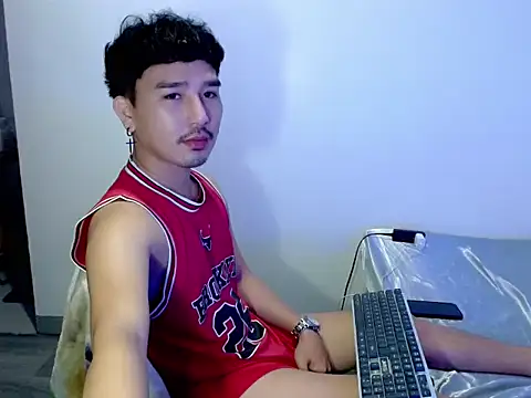 Asian_bigboy Pertunjukan Webcam