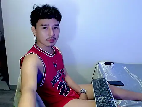 Asian_bigboy Pertunjukan Webcam