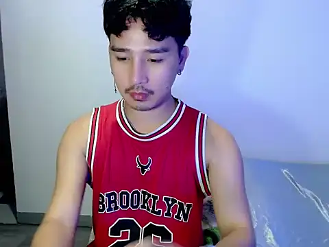 Asian_bigboy Pertunjukan Webcam