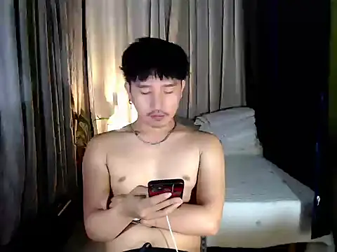 Asian_bigboy Pertunjukan Webcam