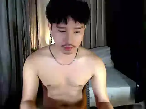 Asian_bigboy Pertunjukan Webcam
