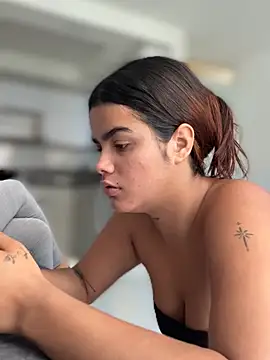 Show de Kaily_Sweet16 na webcam